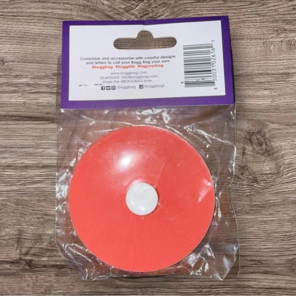 Bogg Bits BFF Best Friends Forever Charm Accessory for Bogg Bag NWT - Picture 3 of 4